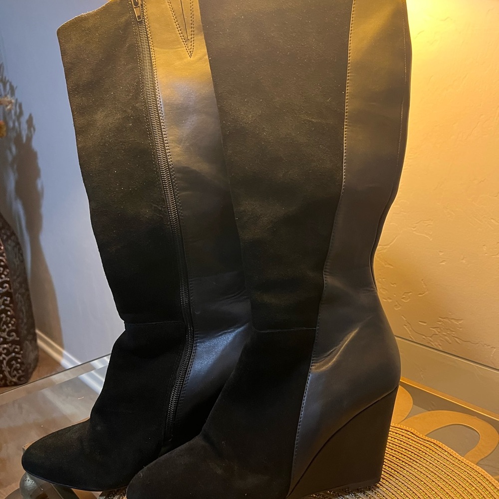 Charles by Charles David black leather and suede boots, used,very good condition
